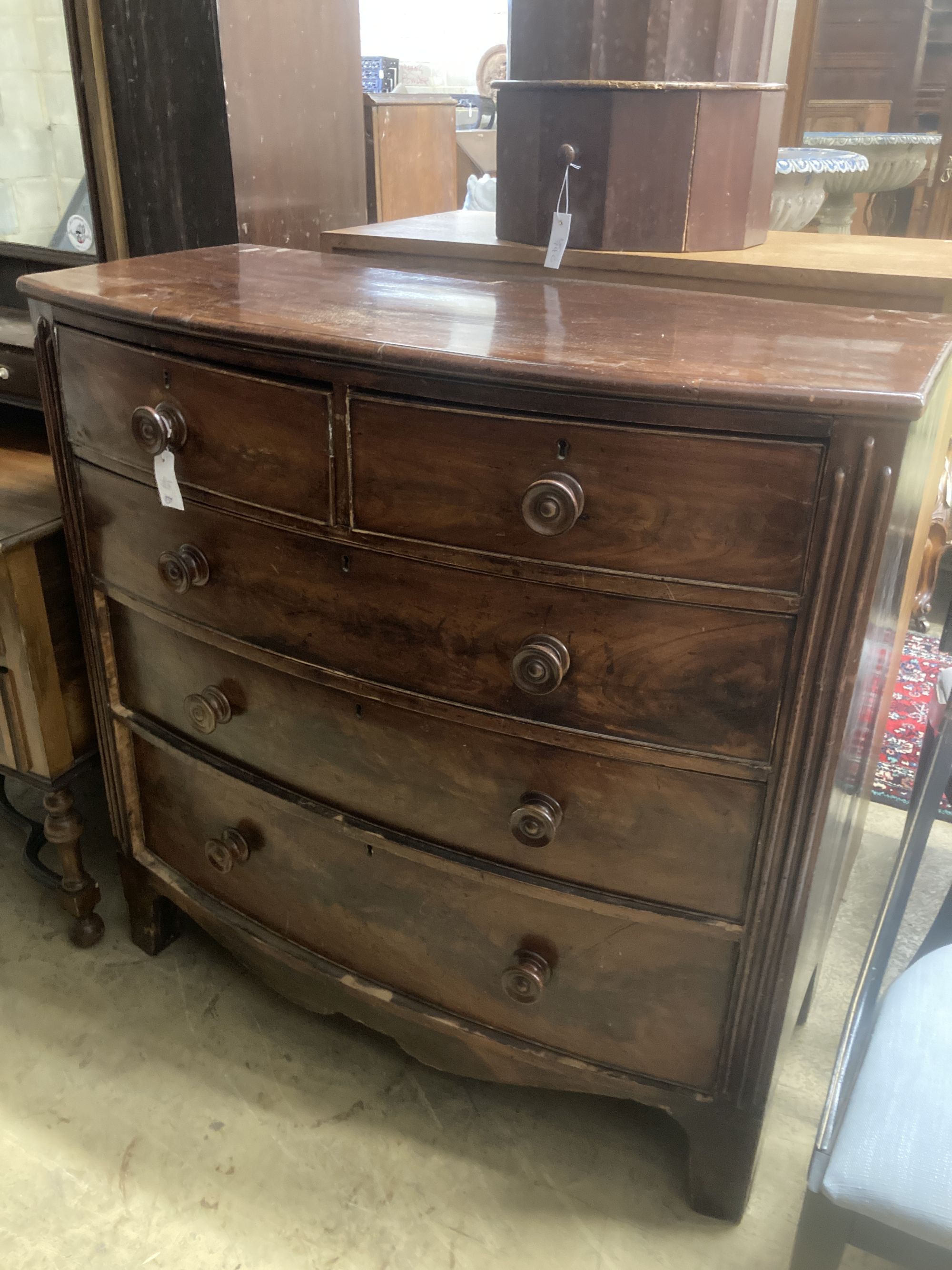 A Victorian mahogany bow front chest, width 108cm, depth 52cm, height 109cm